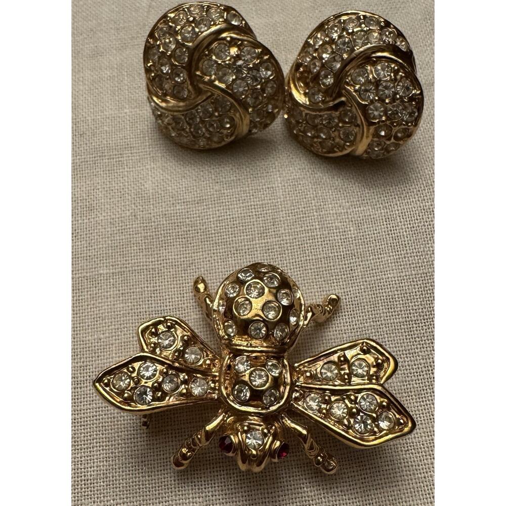 Roman Gold Tone Crystal Bee Brooch and Earrings Fashion Jewelry Set